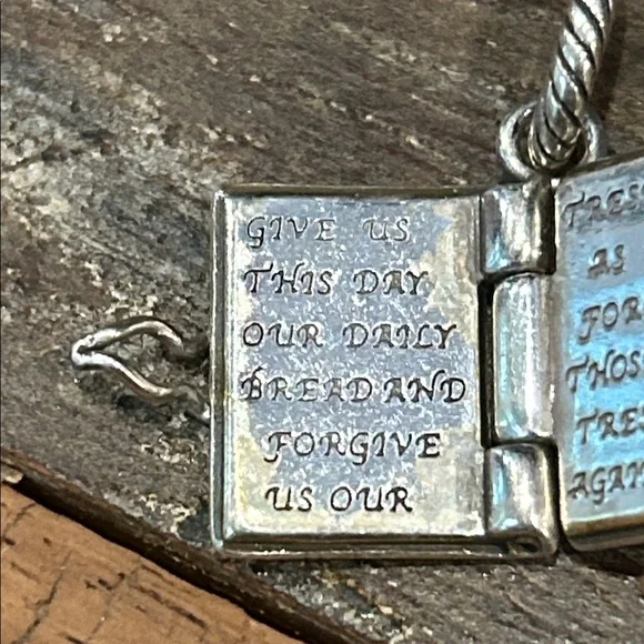 Brighton Silver plate Holy Bible Charm, scripture inside, preloved - Picture 2 of 13